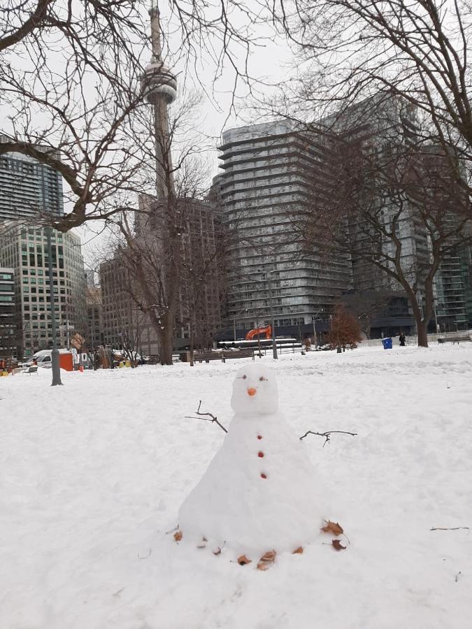 A Pousada The Clarence Park Toronto Exterior foto